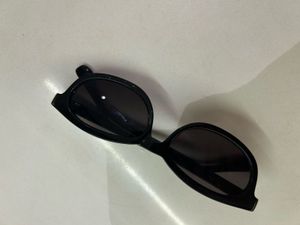 H&amp;M Classic Black Sunglasses