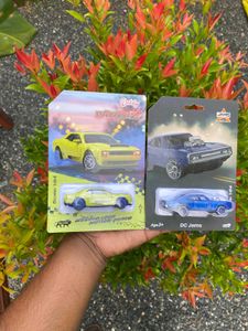 Hot Wheels Dodge Challenger & Charger Set
