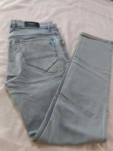 Cruzer Light Wash Denim Jeans