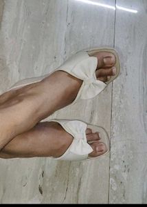 Chic Bow Slip-On Sandals