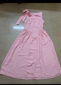 Chic Pink Midi Dress with Bow Detail