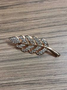 Sparkling Leaf Brooch Pin