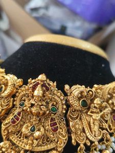 Exquisite matt Gold Plated chocker set