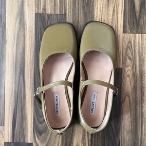 Chic Olive Mary Jane Flats