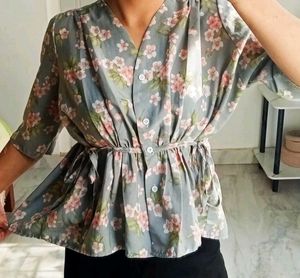 Floral Print Tie-Waist Top