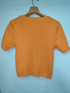 zudio orange crop top