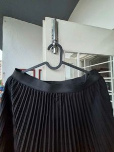 Sassafras Large Black Plain Maxi Skirt