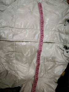 White Padded Hooded Jacket SIZE L