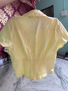 Nuon Chic Pastel Yellow Cropped Shirt