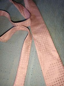 Van Heusen Pink Textured Necktie