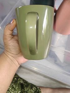 Set of 4 Mugs unused