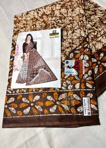 Beautiful Crack Batik Print Saree