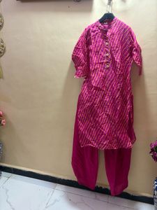Beautiful Pink Striped Kurta Set