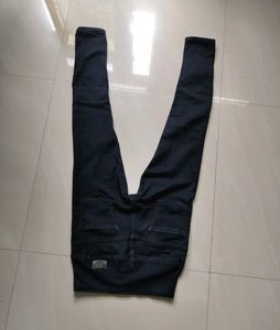 Stylish Dark Wash Skinny Jeans