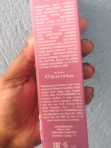 Oriflame Illuskin Glow Reflective Foundation