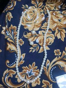 Elegant Pearl Necklace & Earring Set