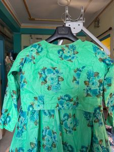 Green Floral Print Blouse with Cutout Back
