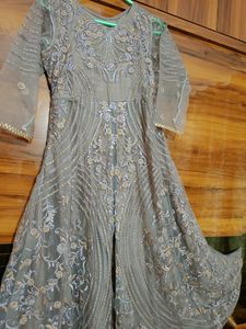 Pakistani Three Pieces Dress