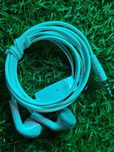 Samsung Earphones with Mic white