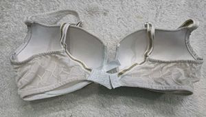 White Padded Bra with Textured Cups ♥️