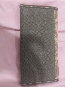 Bi-Fold Wallet