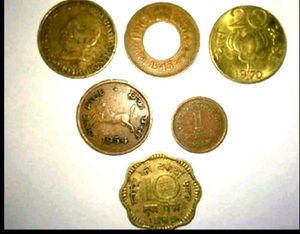 Old Indian Coin Set for the sale.