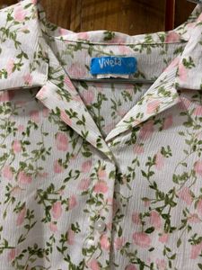Cute Floral Button-Up Crop Top