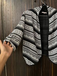 Price Drop ! Branded Shrug TAANZ