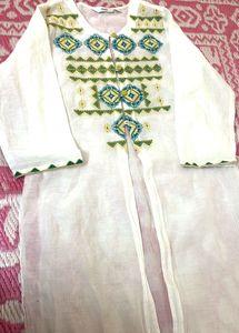 White Embroidered Kurta