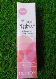Revlon Touch &amp; Glow Advanced  cream