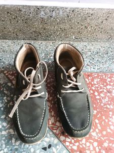 Original Woodland Mid-Top Leather Shoes | Good Con