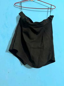 Chic Black Mini Skort from newme