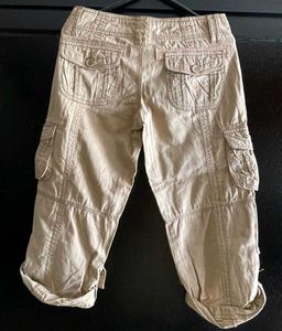 Aeropostale Beige Cargo Capri Pants