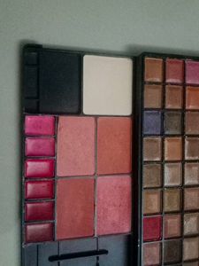 MAC Eyeshadow palette