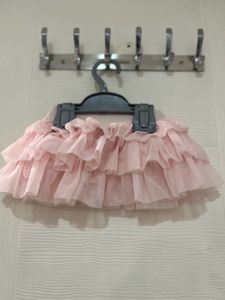 Carter’s Imported Skirt For Gir 6 Months