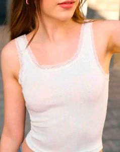 White Ribbed Lace Trim Crop Top | Trendy Aesthetic
