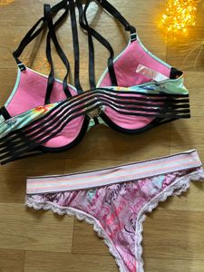 Victoria Secret bra