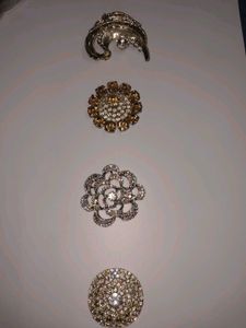 Brooches,buttons