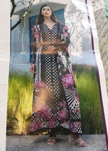 Elegant Floral &amp; Polka Dot Kurta Set