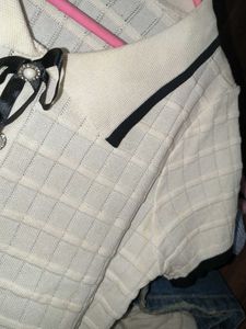 Cream Collared Knit Top with Ribbon Detail