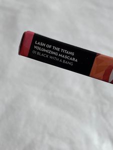 SUGAR Lash Of The Titans Volumizimg Mascara