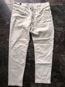 Light Wash Straight Fit Jeans