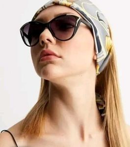 Stylish Black &amp; Gold Sunglasses
