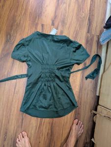Elegant Green Twist Front Top