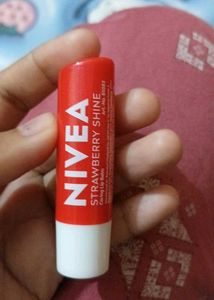 Nivea LIPbalm Never used