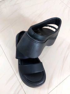 Black Platform Slide Sandals