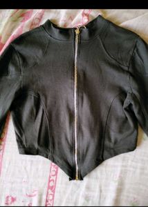Stylish Long-Sleeve Cropped Jacket