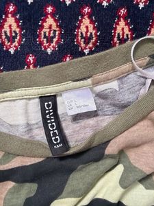 H&amp;M Camouflage Print T-Shirt
