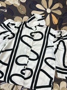 Stylish Black & White Abstract Print Shirt