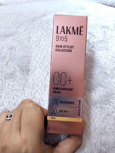Lakme 9 to 5 CC Cream Beige with 3% Niacinamide Co